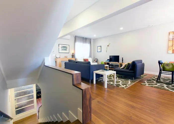 Friend & Family House