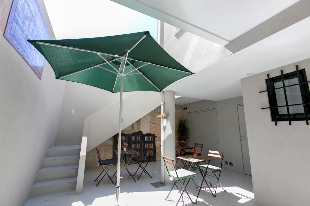 Friend & Family House